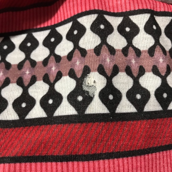 Tunic/top. - Picture 3 of 3